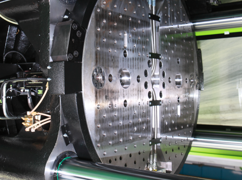 耐用防损的转盘机构